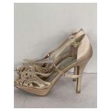 LADIES SIZE 6 1/2 CHAMPAGNE EMBELLISHED SATIN SPIKED HEELS (GENTLY WORN)