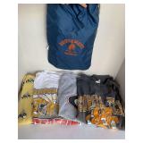 3 VINTAGE T-SHIRTS, 1 VINTAGE SWEATSHIRT, VINTAGE SOUTHWEST DRAWSTRING BAG
