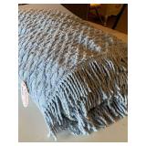 VINTAGE KING SIZE BLUE CHENILLE BEDSPREAD