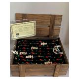 2002 NEW THOMAS PACCONI CLASSICS HAND BLOWN GLASS CHRISTMAS GARLAND IN WOODEN CRATE W/ COA