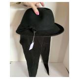 BLACK LADIES WOOL HAT W/ SCARF BY BETMAR NEW YORK