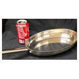 Wolfgang Puck Bistro Elite Collection 12-inch Oval Skillet / Au Gratin Pan. Uniquely Optimized for Cooking Fish, Omelets, or SearingSteaks
