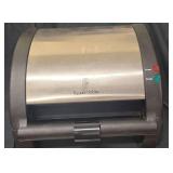 Russell Hobbs Belgian Waffle Maker Stainless Steel Non-Stick Double Grid Tested and a Vintage Nesco Cool Side 5 Quart Non-Stick Electric Buffet Roaster Oven. Please See Pics.