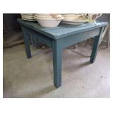 SOLID WOOD SQUARE TOP GREEN OCCASIONAL TABLE