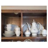 KAHLA FINE CHINA, 21 PIECES - DINE