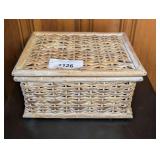 WICKER STORAGE BOX WITH HINGED LID AND WHITEWASH FINISH - BR2