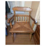 VINTAGE RUSH SEAT ARMCHAIR - BR1