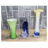BEAUTIFUL ART GLASS VASES AND HEAVY BLOWN ART GLASS PENGUIN FIGURE