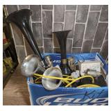 LARGE YANKEE AIR HORNS, LARGE DUAL TUBE AIR HORN, ELECTRIC HORN, AND MORE IN BOX MARKED 3105