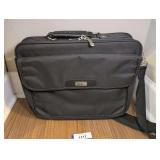 TARGUS LAPTOP COMPUTER BAG - BR2