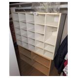 CLOSET CUBE SHELVES AND SHOE STAND - BR1