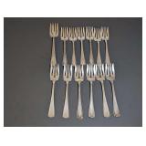 12 VINTAGE STERLING SILVER SALAD FORKS, BELIEVED TO BE GORHAM ETRUSCAN PATTERN (PLUS SINGLE FORK IN ADDITIONAL PATTERN), APPROXIMATELY 440 G TOTAL WEIGHT