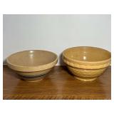 DR… Banded vintage stoneware mixing bowl, believed to be Watt pottery, also includes a Robinson Ramsbottom heavy stoneware mixing bowl, two pieces total, see pictures for details.