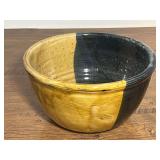 DR… Beautiful signed artisan pottery bowl, to toned, see pictures for details.