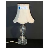 DR…Vintage boudoir table lamp, see pictures or details.