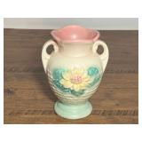 DR… Small vintage Hull Art Pottery double-handled vase in the Water Lily pattern. Produced in the late 1940s, see pictures or details.