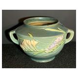 DR… Vintage Roseville Pottery "Freesia" pattern jardiniere or rose bowl. Introduced by the Roseville Pottery Company in 1945. See pictures for details.