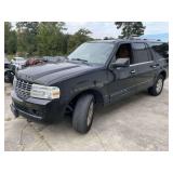 2011 Lincoln Navigator L SUV Base V8, 5.4