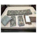 Damask Pattern King Size Bedding Set with Quilt, Shams, and Accent Pillows
