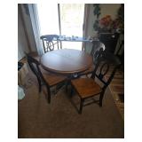 Dining Room Table & Chairs