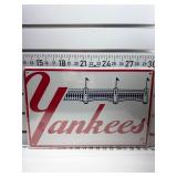 Yankees sign