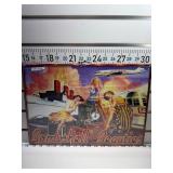 Bombshell beauties sign