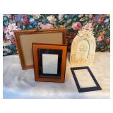 Small picture frames