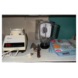 Blender, knife pie spatula and containers