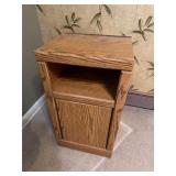 Oak end table or nightstand