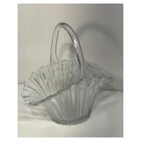 LE smith ruffled glass basket