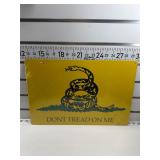 Donï¿½t tread on me sign