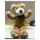 Boyds Bears 'Cambridge Q. Bearrister'