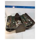 metal Kennedy cantilever tool box & contents