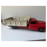 Vintage structo toy truck