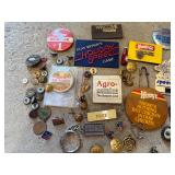 Vintage trinkets & more lot