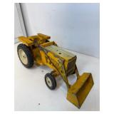 Ertl die-cast International Harvester Loader