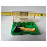 GEM Featherweight Razor