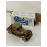 vintage 1974 Banthrico die-cast metal coin bank