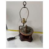 Vintage spinning globe table lamp