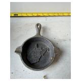 vintage souvenir skillet ashtray