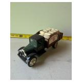 Ertl 1931 Hawkeye Truck Bank