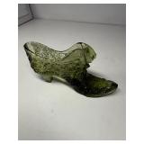 Fenton Art Glass 'Daisy & Button' pattern slipper
