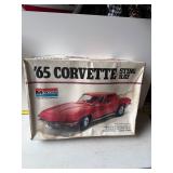 1:18 model kit 1965 Chevrolet Corvette Sting Ray