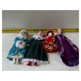 4vintage porcelain dolls