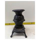 Mini cast iron pot belly stove