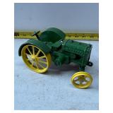 Ertl John Deere 1923 Model D toy tractor
