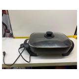 Black electric skillet