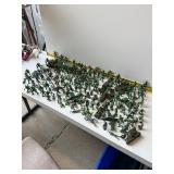 vintage green plastic army men & vehicles huge lot