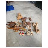 Wooden crafts and models lot