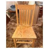 Oak Chair light colored (1)
